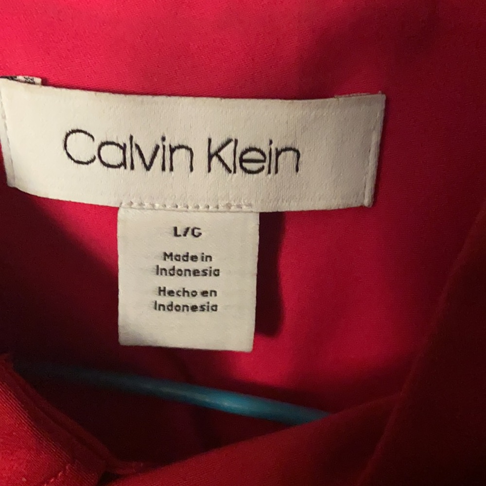 Calvin Klein - Picture 4 of 5